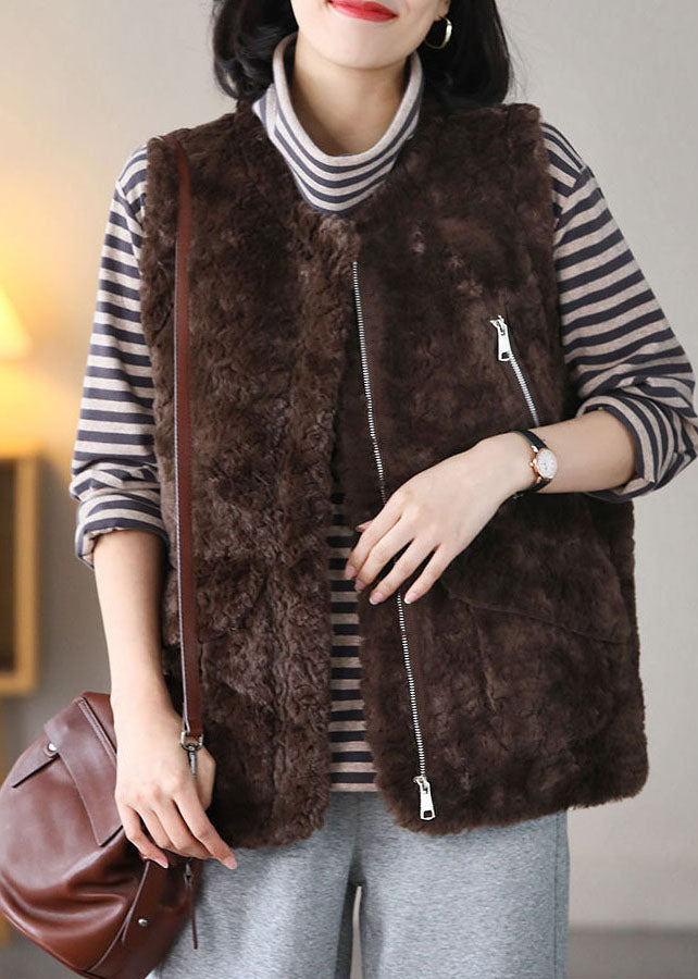 Gracefully Styled Garment for Any Occasion
