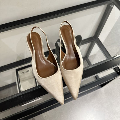 Gracefully Styled Garment for Any Occasion