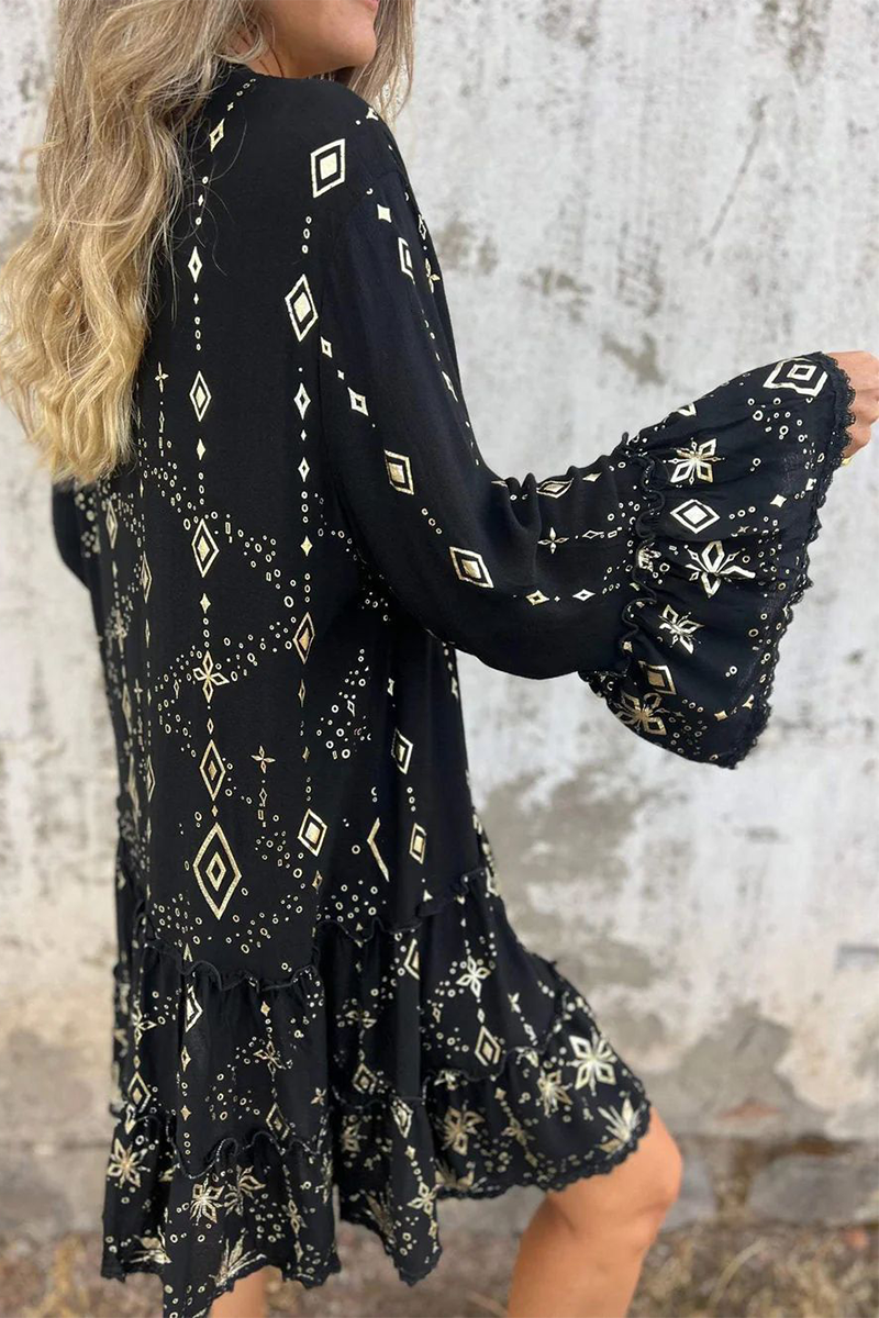 Gracefully Styled Dress for Any Occasion