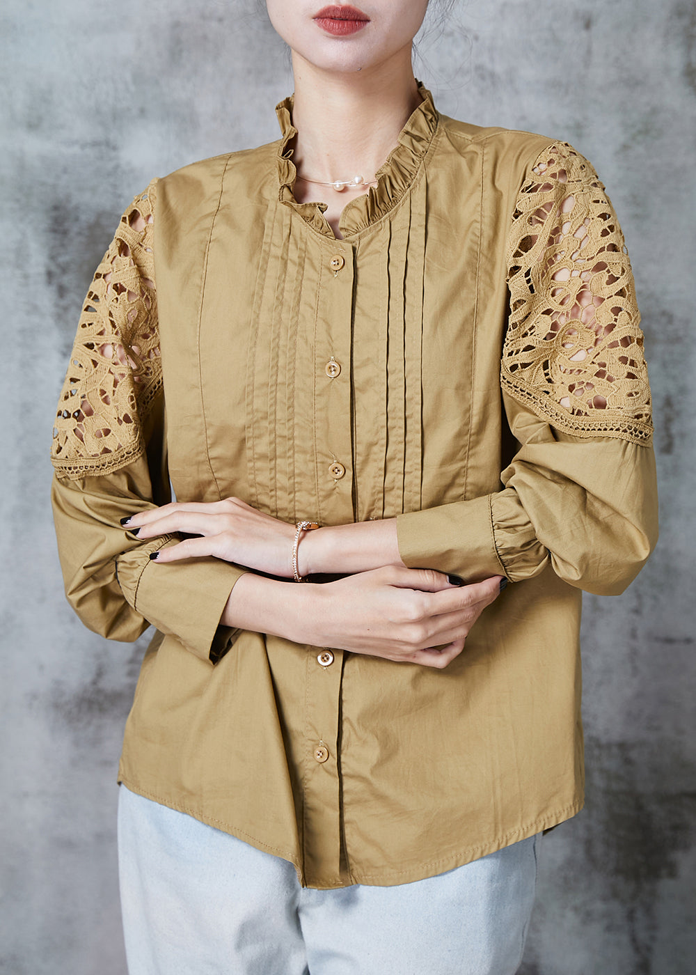 Beautifully Crafted Blouse in a Classic Style