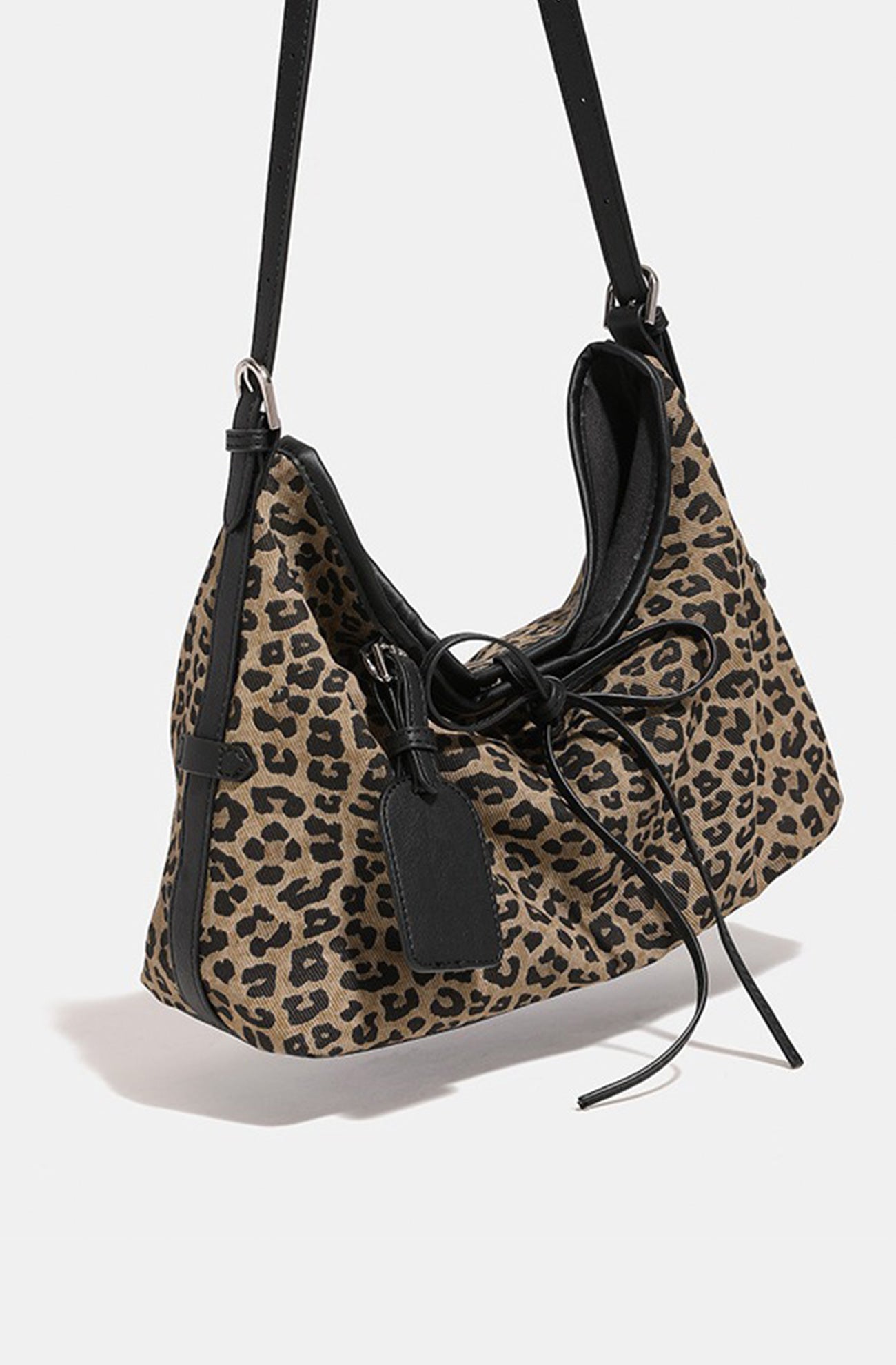 Elegantly Styled Bag for Everyday Wear