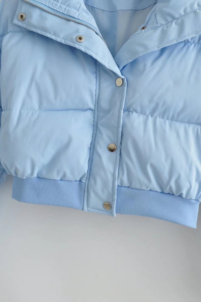 Effortlessly Elegant Jacket with a Timeless Design