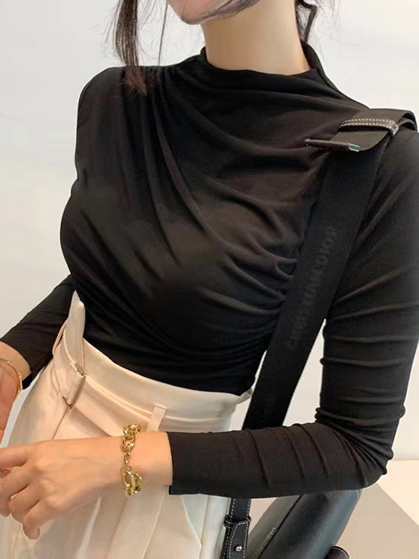 Effortlessly Elegant T-Shirt with a Timeless Design