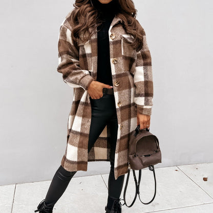 Well Tailored Coat with a Graceful Silhouette