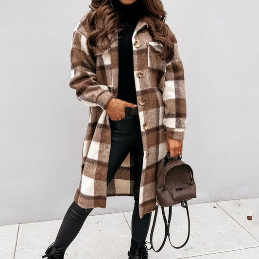 Well Tailored Coat with a Graceful Silhouette