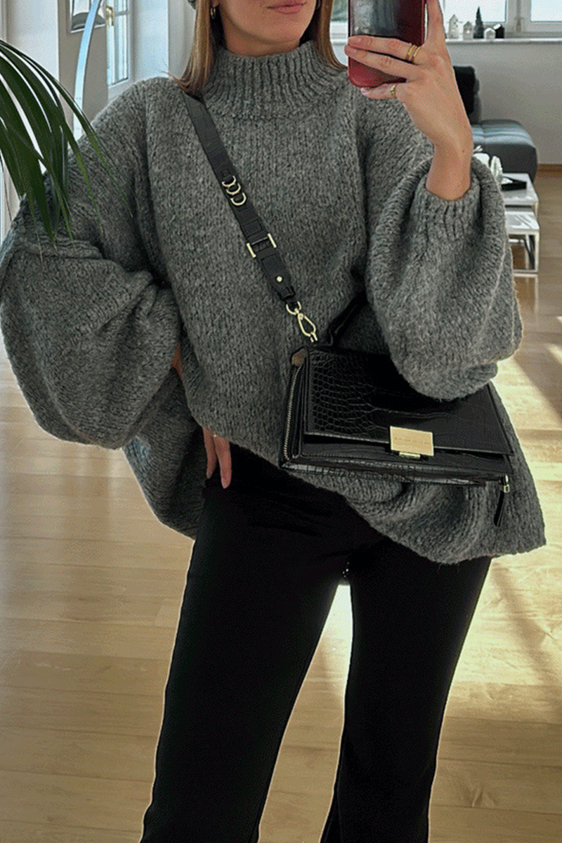 Beautifully Finished Sweater in a Timeless Design