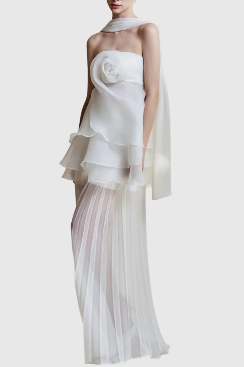 Effortlessly Elegant Dress with a Timeless Design