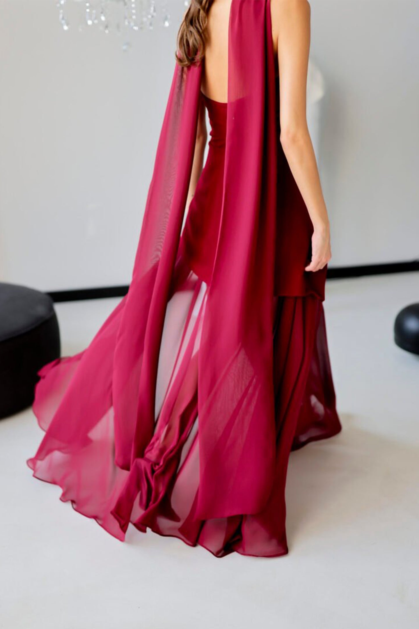 Well Tailored Dress with a Graceful Silhouette
