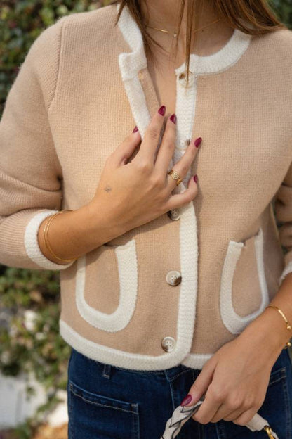 Elegantly Styled Cardigan for Everyday Wear