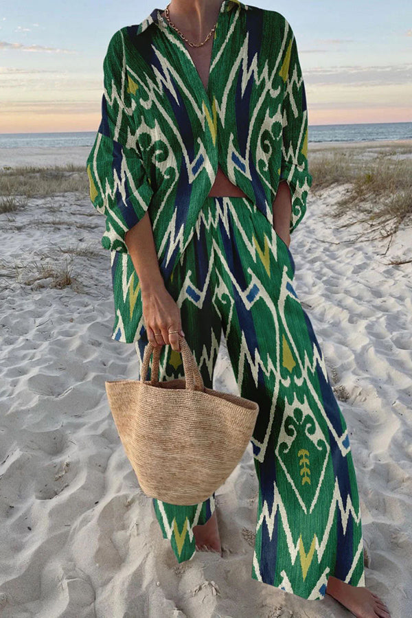 Classic Vintage Pants with a Flattering Fit