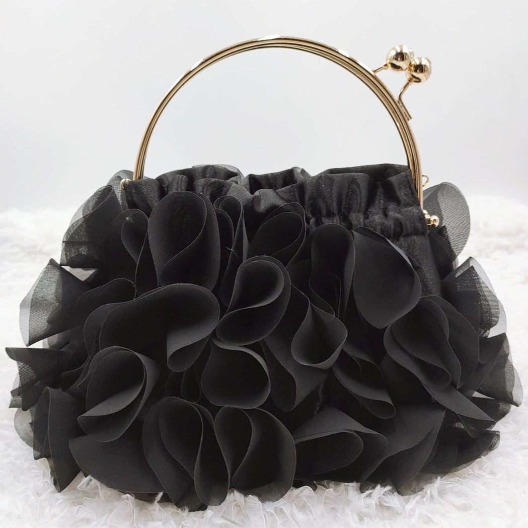 Sophisticated Bag with a Clean Classic Look