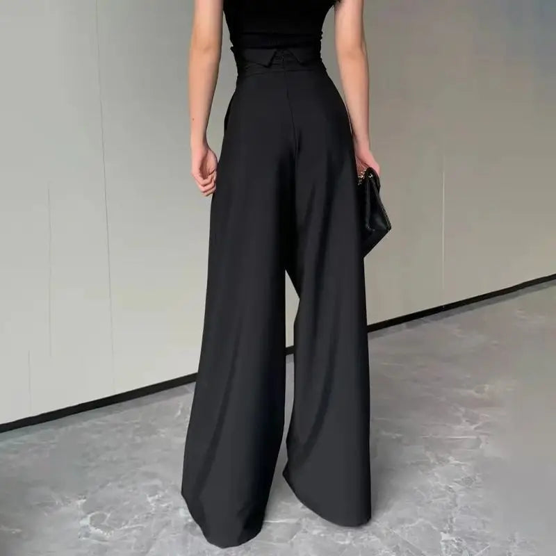 Sophisticated Pants with a Clean Classic Look