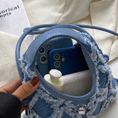 Beautifully Finished Bag in a Timeless Design