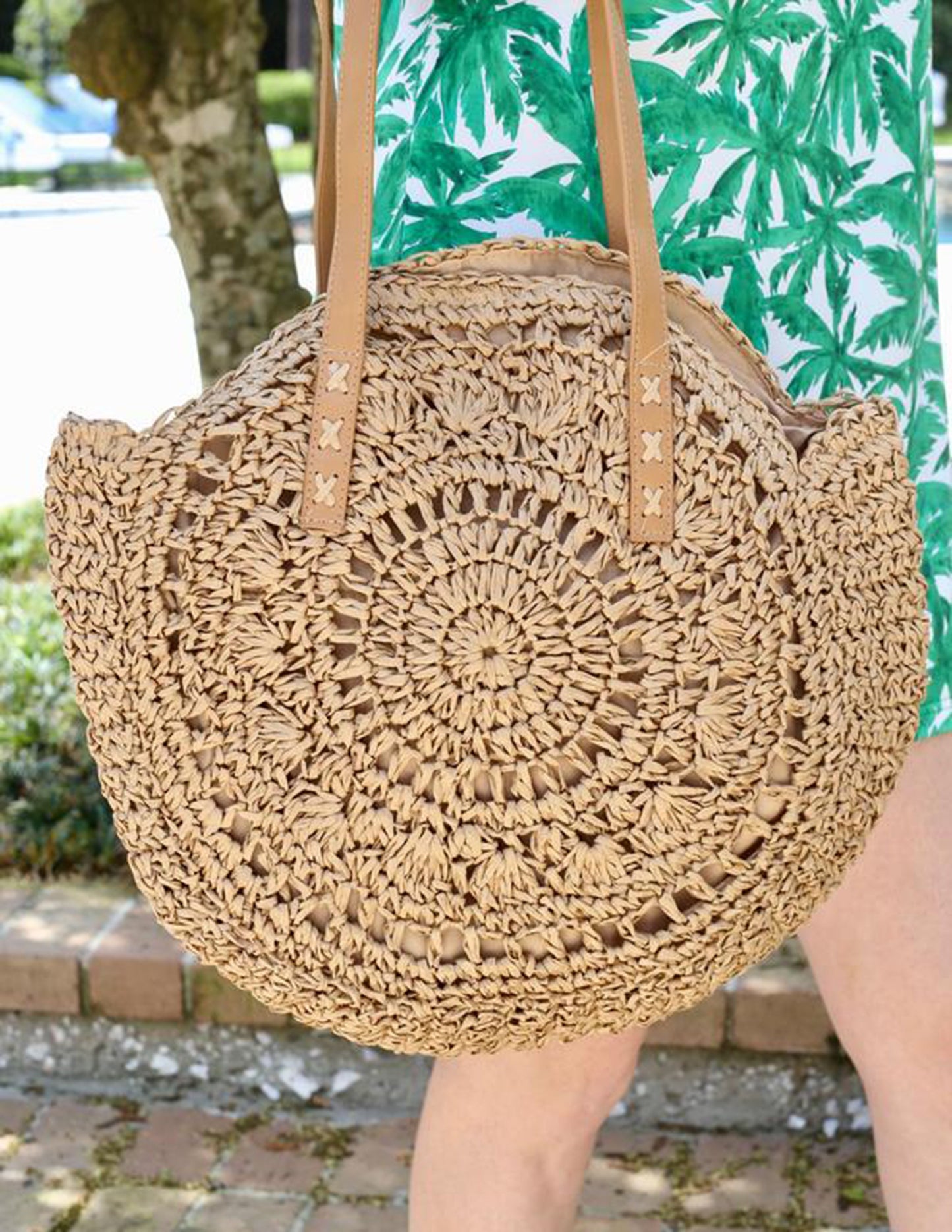 Gracefully Styled Bag for Any Occasion