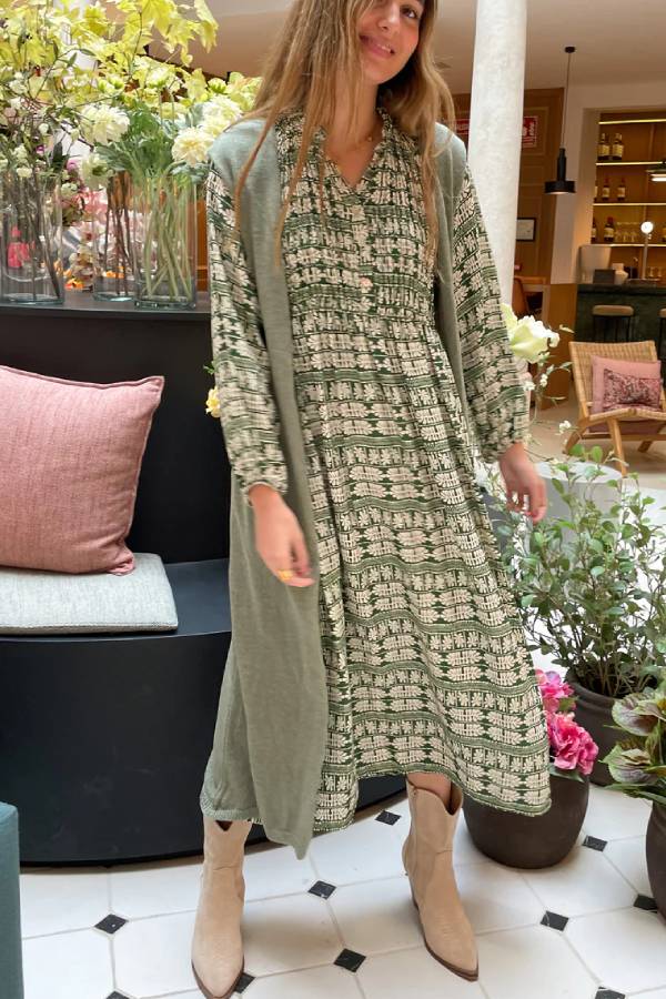 Elegantly Styled Garment for Everyday Wear