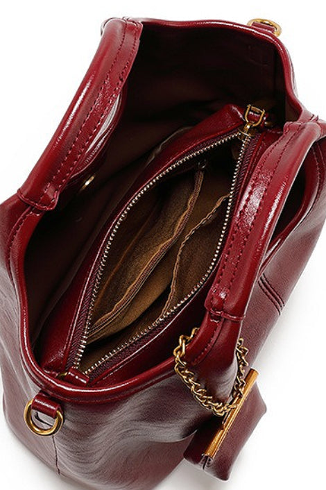 Sophisticated Bag with a Clean Classic Look