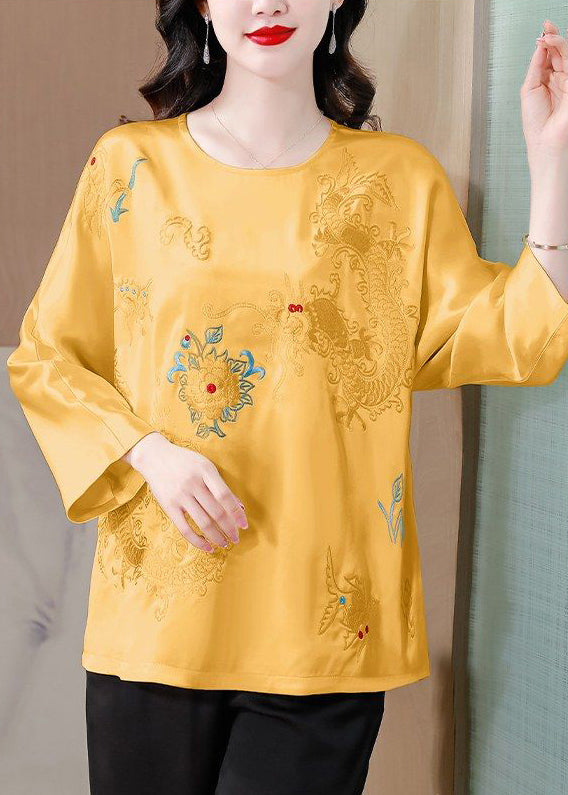 Well Tailored Blouse with a Graceful Silhouette