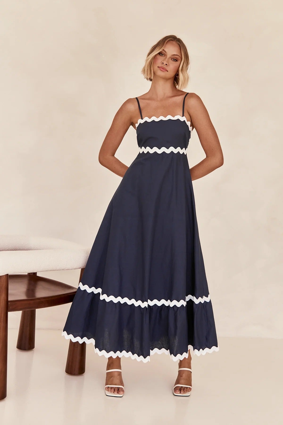 Classic Vintage & Enduringly Stylish Dress