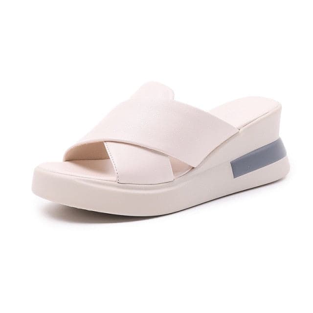 Beautifully Finished Heels in a Timeless Design