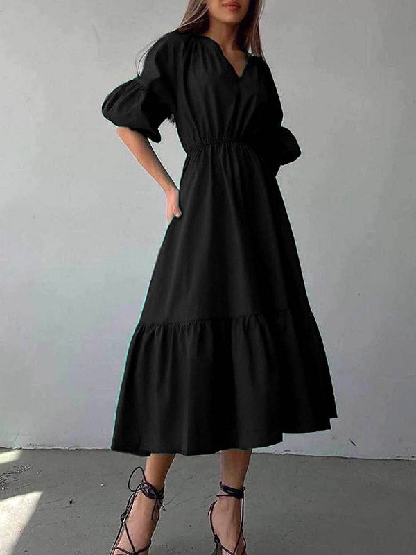 Beautifully Finished Dress in a Timeless Design