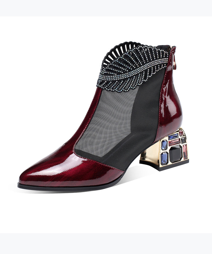Well Tailored Boots with a Graceful Silhouette