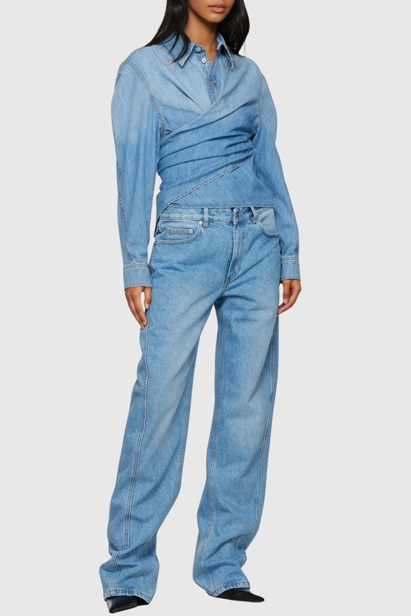 Beautifully Finished Garment in a Timeless Design