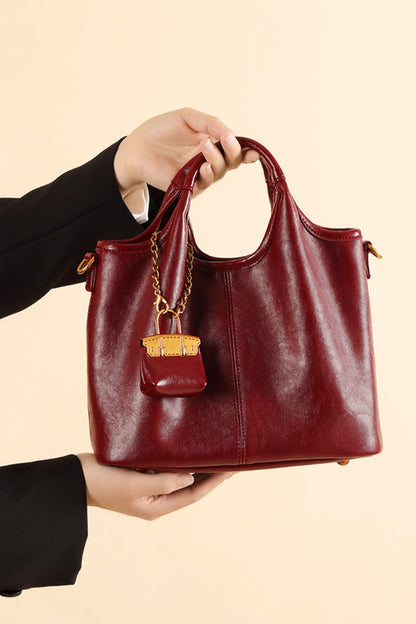 Sophisticated Bag with a Clean Classic Look