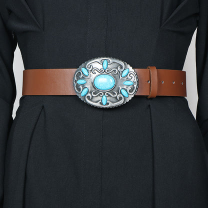 Sophisticated Garment with a Clean Classic Look