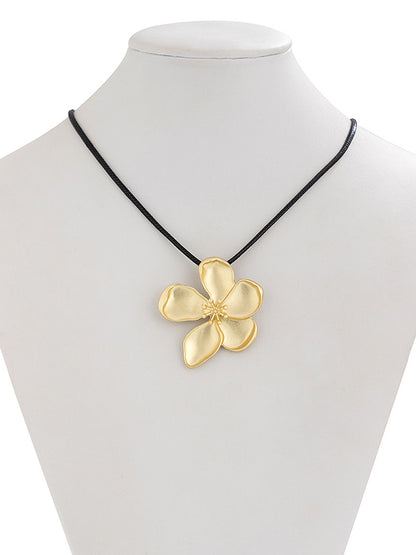 Classic Vintage & Enduringly Stylish Garment