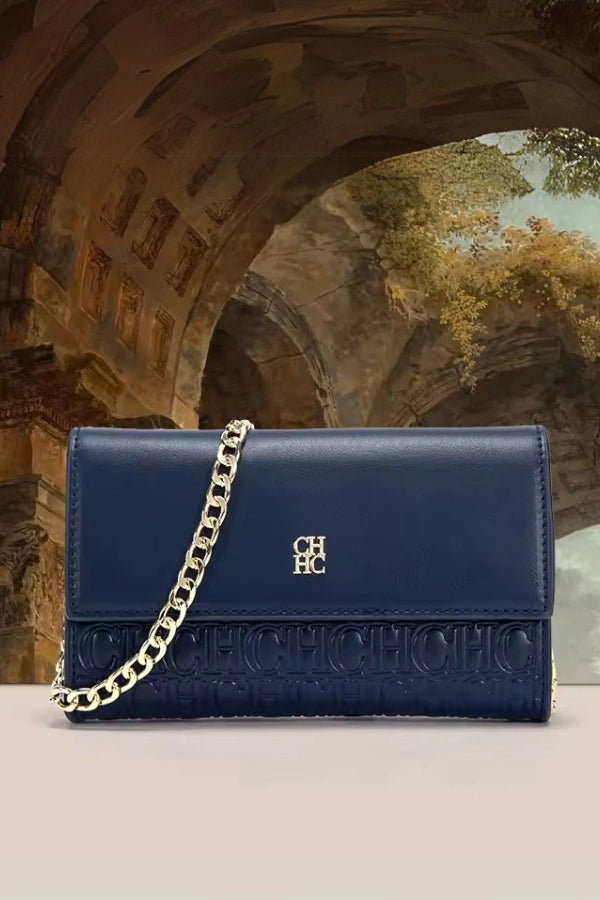 Beautifully Crafted Bag in a Classic Style