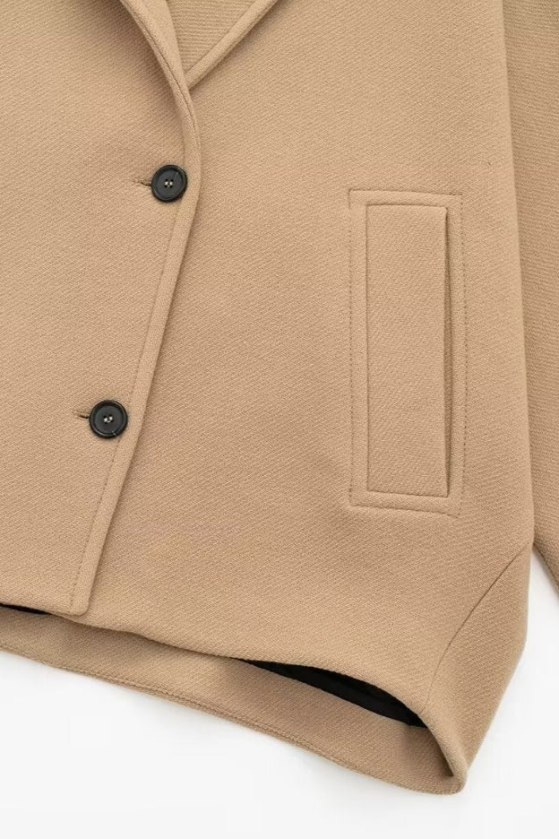 Gracefully Styled Jacket for Any Occasion