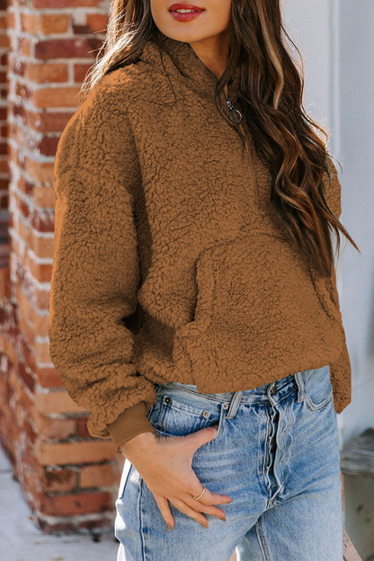 Well Tailored Top with a Graceful Silhouette