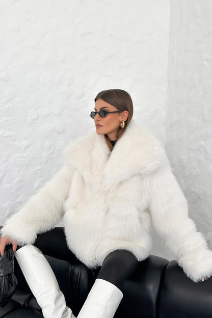 Sophisticated Jacket with a Clean Classic Look
