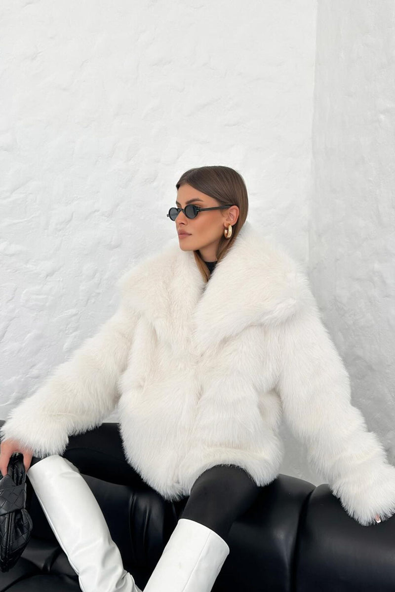 Sophisticated Jacket with a Clean Classic Look