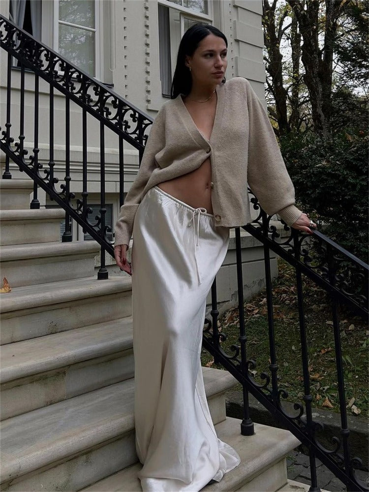 Well Tailored Garment with a Graceful Silhouette