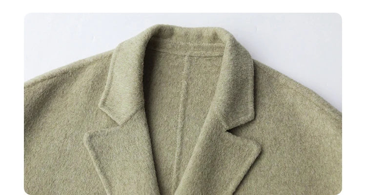 Elegantly Styled Coat for Everyday Wear