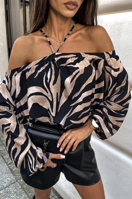 Well Tailored Blouse with a Graceful Silhouette