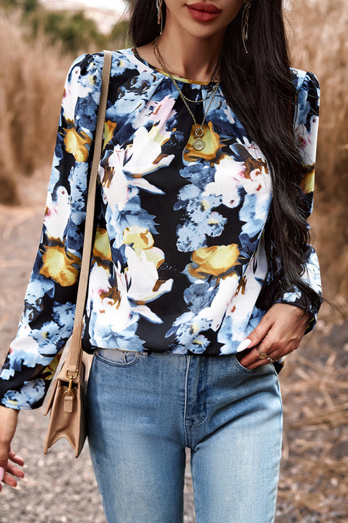 Polished Top with an Effortless Classic Look