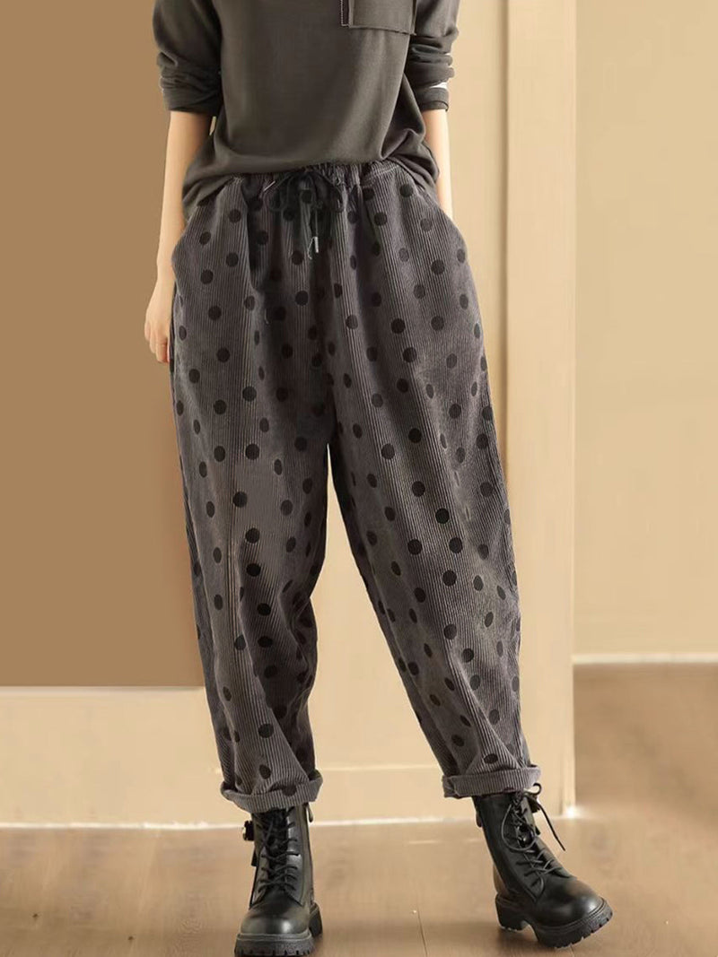 Classic Vintage Pants with a Flattering Fit