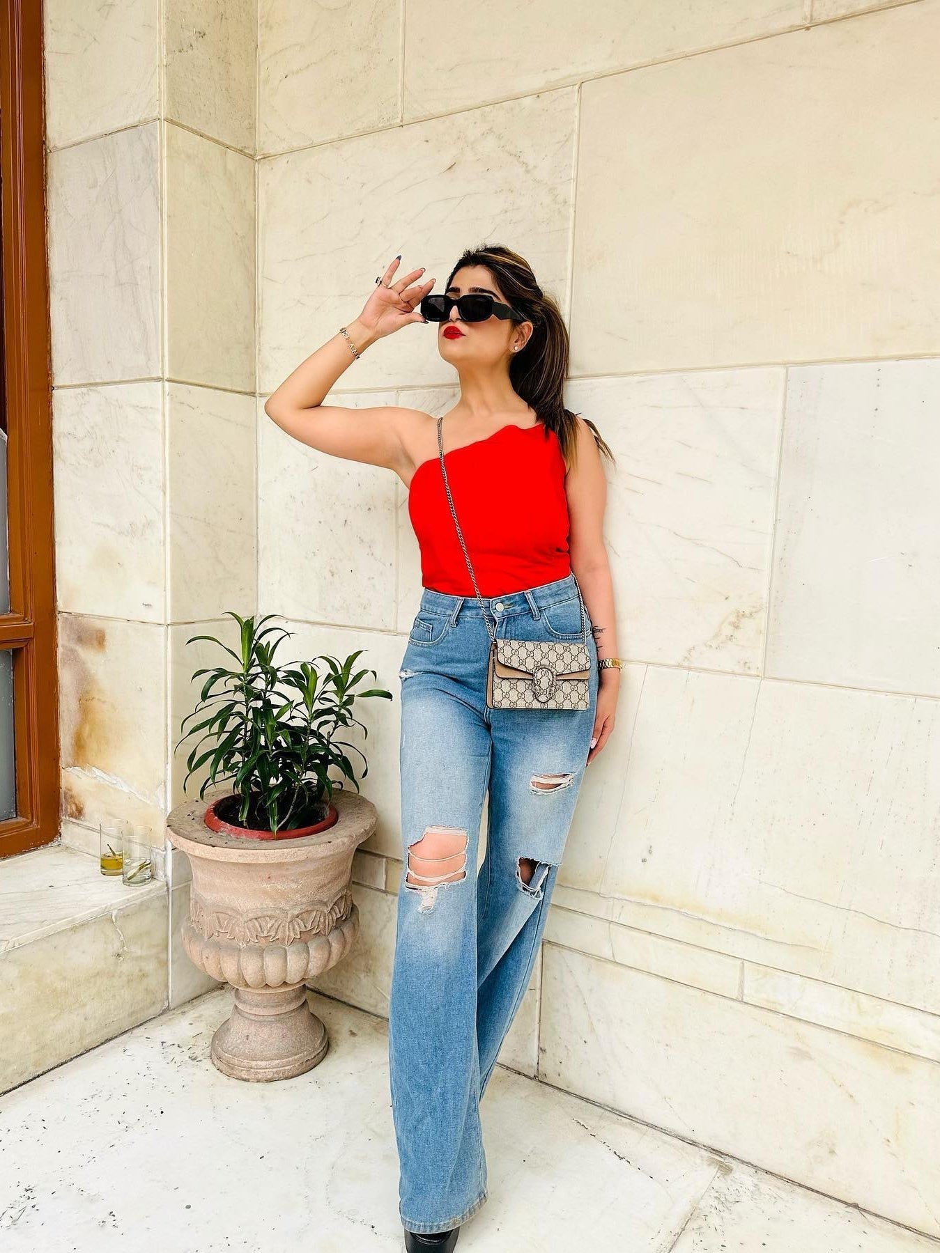 Effortlessly Elegant Top with a Timeless Design