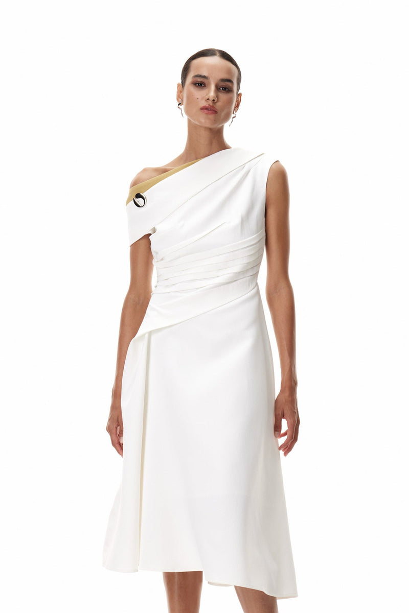 Effortlessly Elegant Dress with a Timeless Design