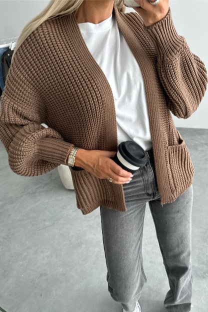 Effortlessly Elegant Garment with a Timeless Design