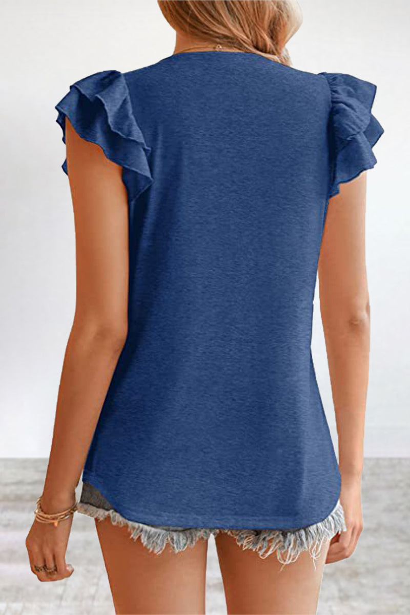 Well Tailored T-Shirt with a Graceful Silhouette