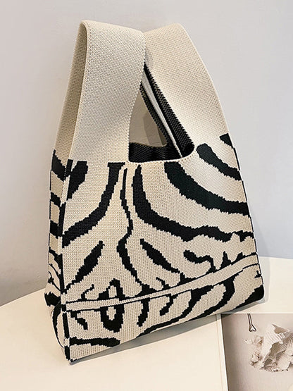 Elegantly Styled Bag for Everyday Wear