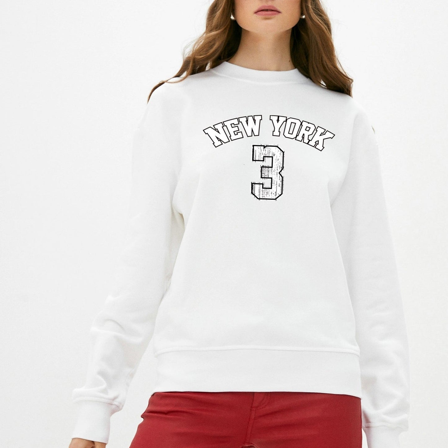 Well Tailored Sweater with a Graceful Silhouette