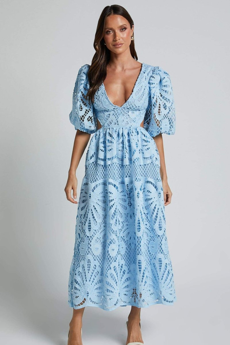 Gracefully Styled Dress for Any Occasion