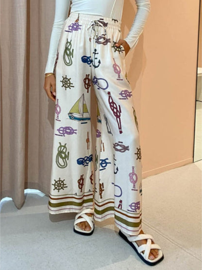 Well Tailored Pants with a Graceful Silhouette