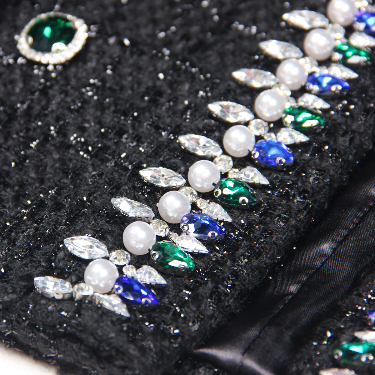 Beautifully Finished Coat in a Timeless Design