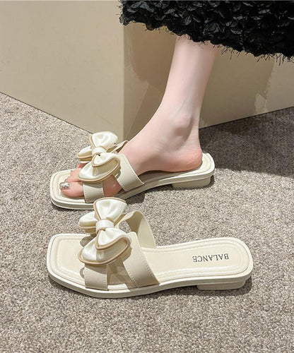Classic Vintage Sandals with a Flattering Fit