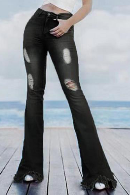 Well Tailored Garment with a Graceful Silhouette